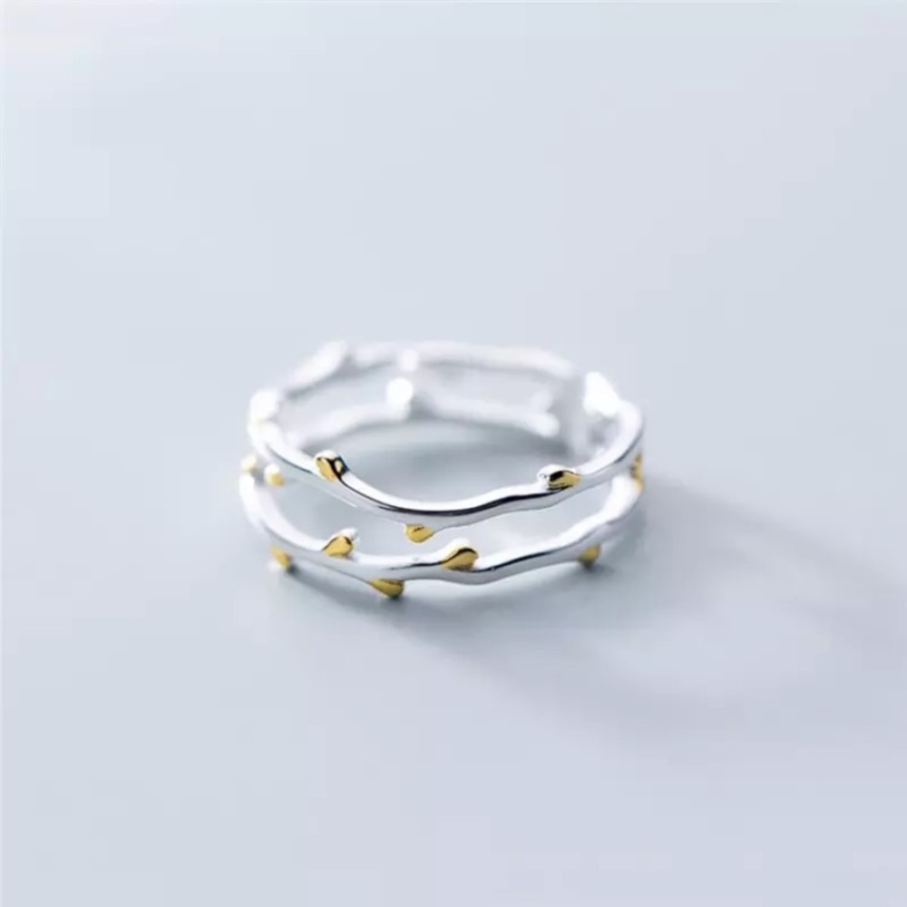 “Just Di-vine” Minimalist Plant Twig Silver Ring - Picture 10 of 10